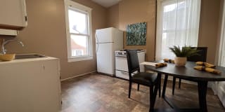 208 Walnut Street - 6 Gallery 1