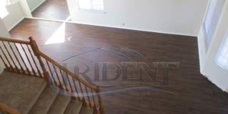 Large 4 bedroom, 3 bath house located on a large lot Gallery 23