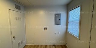 $1,025 - 3 bed 1 bath - Single Family Home *COMING SOON* Gallery 6