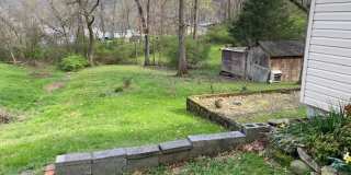 Charming 2-Bedroom Home in Lookout Valley – Pets Welcome! Gallery 11