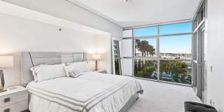 13650 Marina Pointe Dr Gallery 14