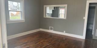 4 bed/1 bath, 1400 sqft home! 1700 W Chestnut St in Springfield MO. Gallery 4
