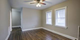 Remodeled Historic Brick Apartments Gallery 14