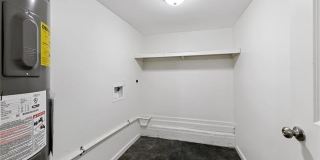 2215 ONZAGA Street Gallery 5