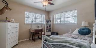 324 Craddock Avenue Gallery 6
