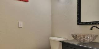 4 bd 2.5 bathroom single family home in Bellevue Gallery 12