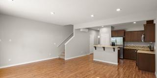 Lovely 3 bedroom/2.5 Bath Townhouse Gallery 10