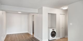 Pendleton Heights Apartments Gallery 16