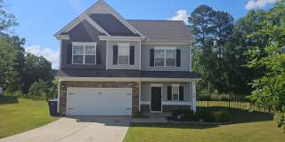 Like New- Immaculate 2-Story Home w/ 3 Bedroom 2.5 Bath with Loft Area. Gallery 1