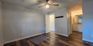 Stylish Ground Level Condo 2 Bedroom 2 Bath! Gallery 14