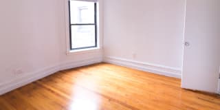 1515 E. 54th Street Gallery 24