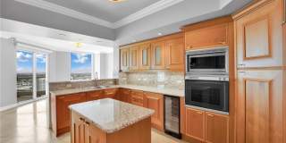 2777 Paradise Road Gallery 12