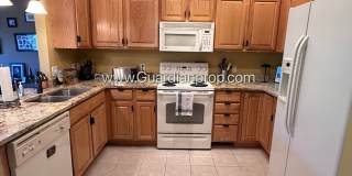 Lakeville 2 Bedroom Town Home, Dishwasher, Fireplace, 2 Car Garage, Garage Bonus Room Gallery 10