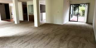 3/2/2 - Spacious Golf Course Home in Gated Queens Gate II Gallery 7