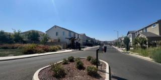 Stunning 3 bedroom, 3 bathroom home located in Visalia, CA. Gallery 30