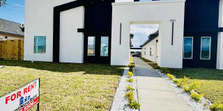 2501 Indian Creek Ave Gallery 1