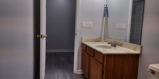 2 bedroom 1.5 bath condo near ETSU Gallery 27