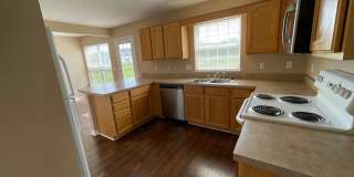 Spring Hill Gem in a Wonderful Location! Gallery 7