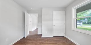 1317 Mayfield Lane - A Gallery 10