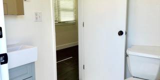 203 S Melrose St - B Gallery 8
