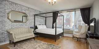 13-11 Jackson Avenue Gallery 1