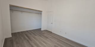 1612 North Torrey Pines Drive - 104#104 Gallery 23
