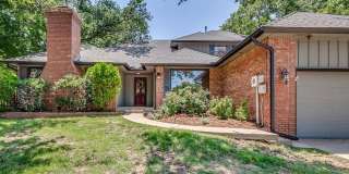 Massive 4BD/3BTH and 2 Car garage Home! Minutes from I-35 Gallery 3