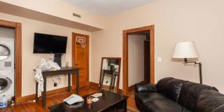 505 West Fullerton Parkway Gallery 6