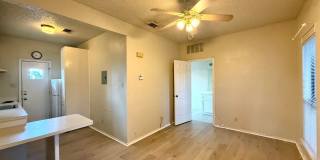 4401 Speedway- Free Cable and Internet-Available for August! Gallery 1