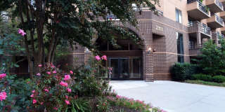 2111 WISCONSIN Avenue NW Gallery 1