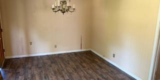 Huge 4 Bedroom Home Gallery 4