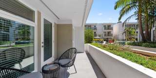 The Elinor Gallery 74