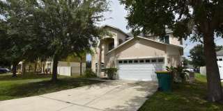 Single Family Home 4 Bedroom 2.5 Bath, 2 car garage for rent at 527 Bristol Cir, Kissimmee, FL 34758 Gallery 1