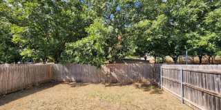Two Story 3/2.5/2 Duplex close to Creekside Shopping and Entertainment! / Fridge / Fenced in yard /CISD Gallery 30