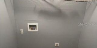 2411 IDLEWILD STREET Gallery 5