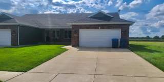 Gorgeous 3 Bedrooms, 2 bath. $2100.00 Gallery 1