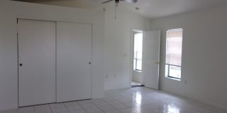 Adorable 3 Bedroom Home with Large Lanai Gallery 18