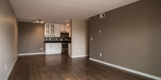 New Boston Square Gallery 6