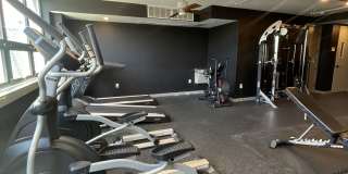 410 Tompkins Avenue Gallery 12