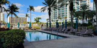 Seasonal/short term 3/2 renovated Ritz Carlton beauty with long water views Gallery 65