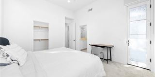 117 Henson Gallery 27