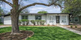 GORGEOUS 4-BEDROOM HOME IN TERRELL HEIGHTS Gallery 1