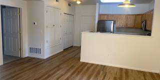 Clean and Updated Bedroom 2 Bath Condo Available Now Clean and Updated Bedroom 2 Bath Condo Available Now Gallery 5