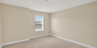 2546 WARREN ACRES Boulevard Gallery 48