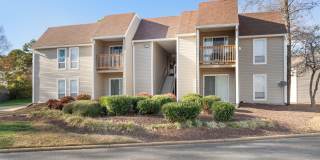 Lakes Edge Gallery 23