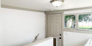 348 8th Street Gallery 17
