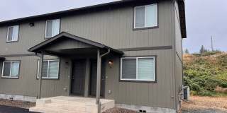 Cozy Townhome for Rent Gallery 1