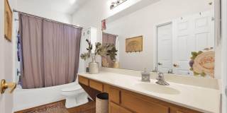 868 E Savannah Gallery 18