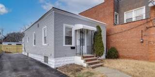 4924 Pearl Road Gallery 1