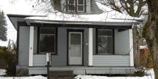 Cute 2bd/1ba Vintage Bungalow Gallery 1